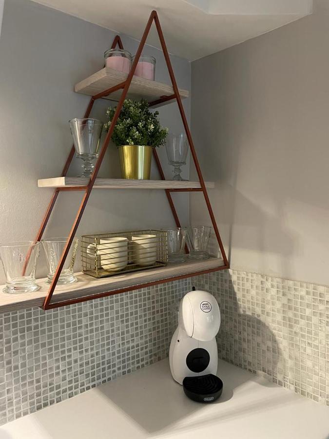 Cute Apartment For Young Travellers Riga Exteriör bild